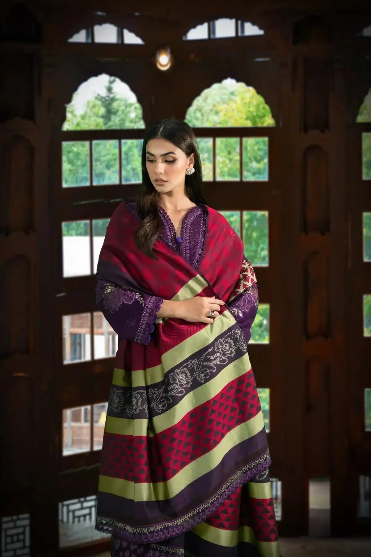 Sable Vogue | Winter 23 | SWC-08-23 - Pakistani Designer Dress - by Sable Vogue | Type: Luxury - 100% Original at Saira Sultan