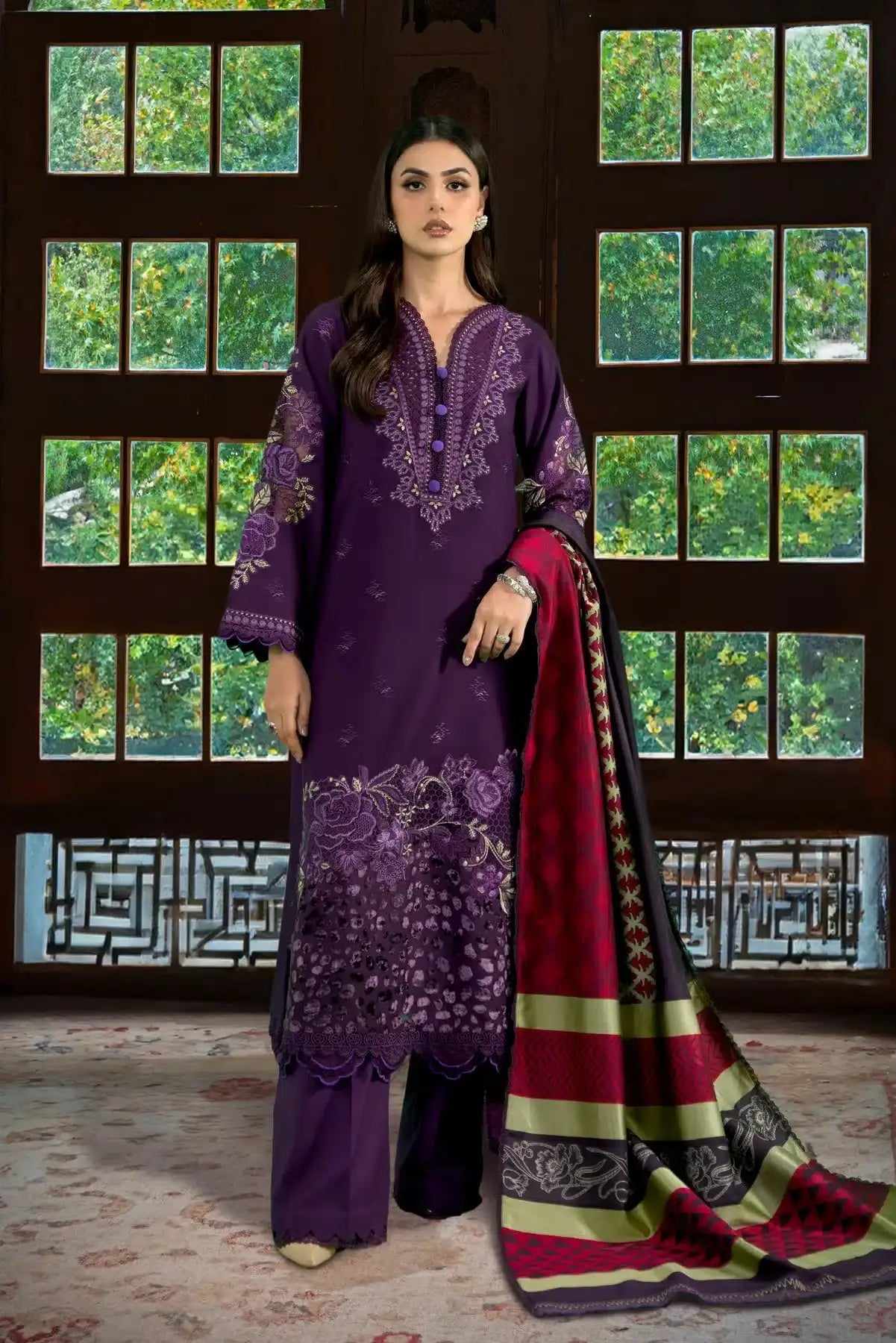 Sable Vogue | Winter 23 | SWC-08-23 - Pakistani Designer Dress - by Sable Vogue | Type: Luxury - 100% Original at Saira Sultan