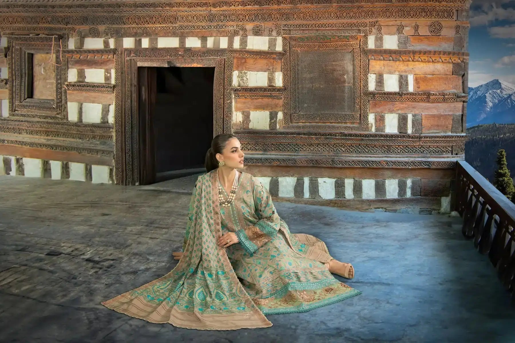 Sable Vogue | Winter 23 | SWC-10-23 - Pakistani Designer Dress - by Sable Vogue | Type: Luxury - 100% Original at Saira Sultan