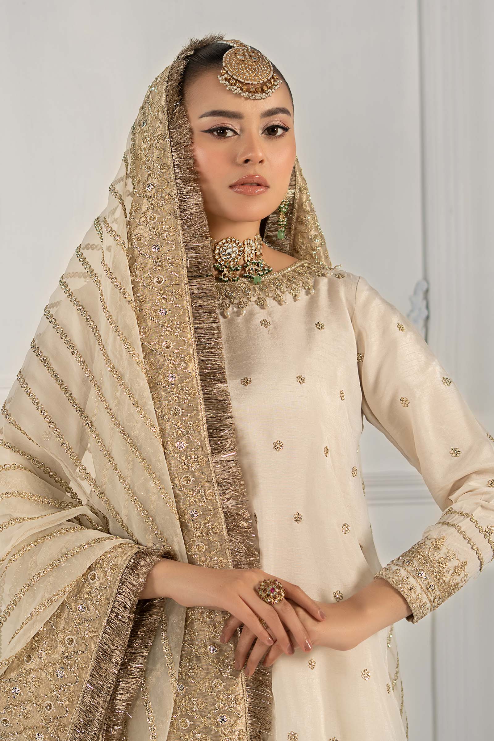 Maira B | Ready to Wear | SF-EF25-25 L White