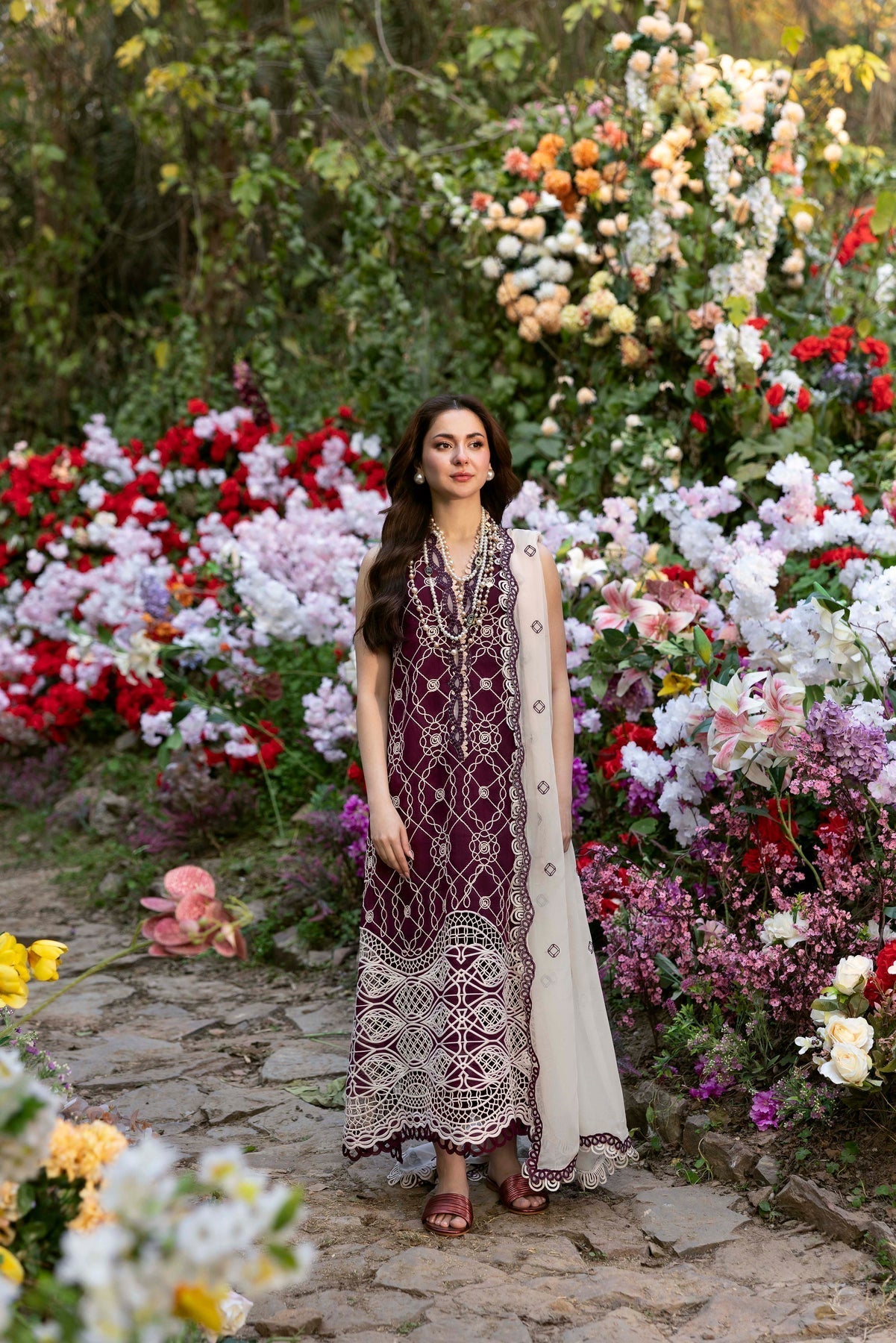 Sable Vogue | Luxury Formal 25 | SL-02-25-V1 XL Wine Berry Net