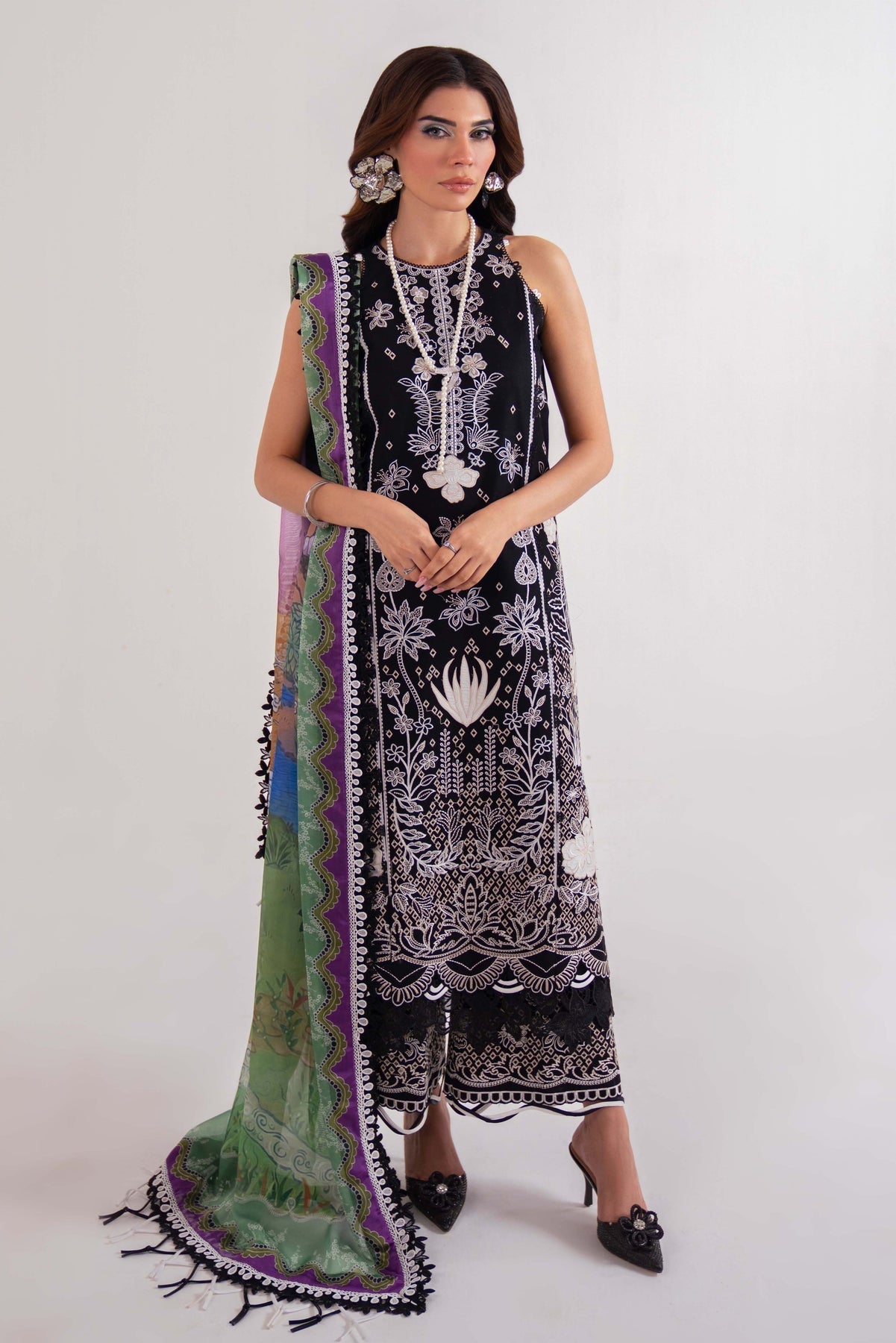 Sable Vogue | Luxury Lawn 25 | SL-10-25-V2 XS Black Lawn