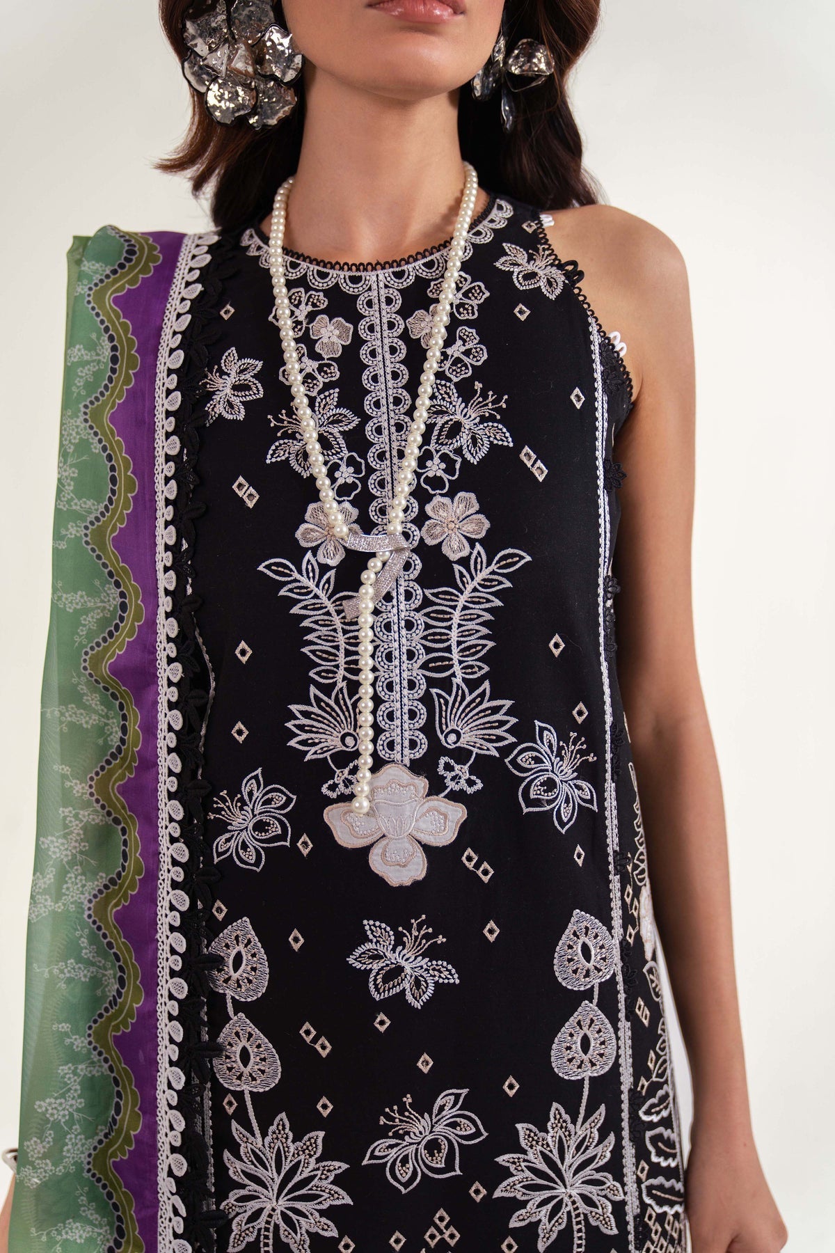 Sable Vogue | Luxury Lawn 25 | SL-10-25-V2 Custom Size Black Lawn