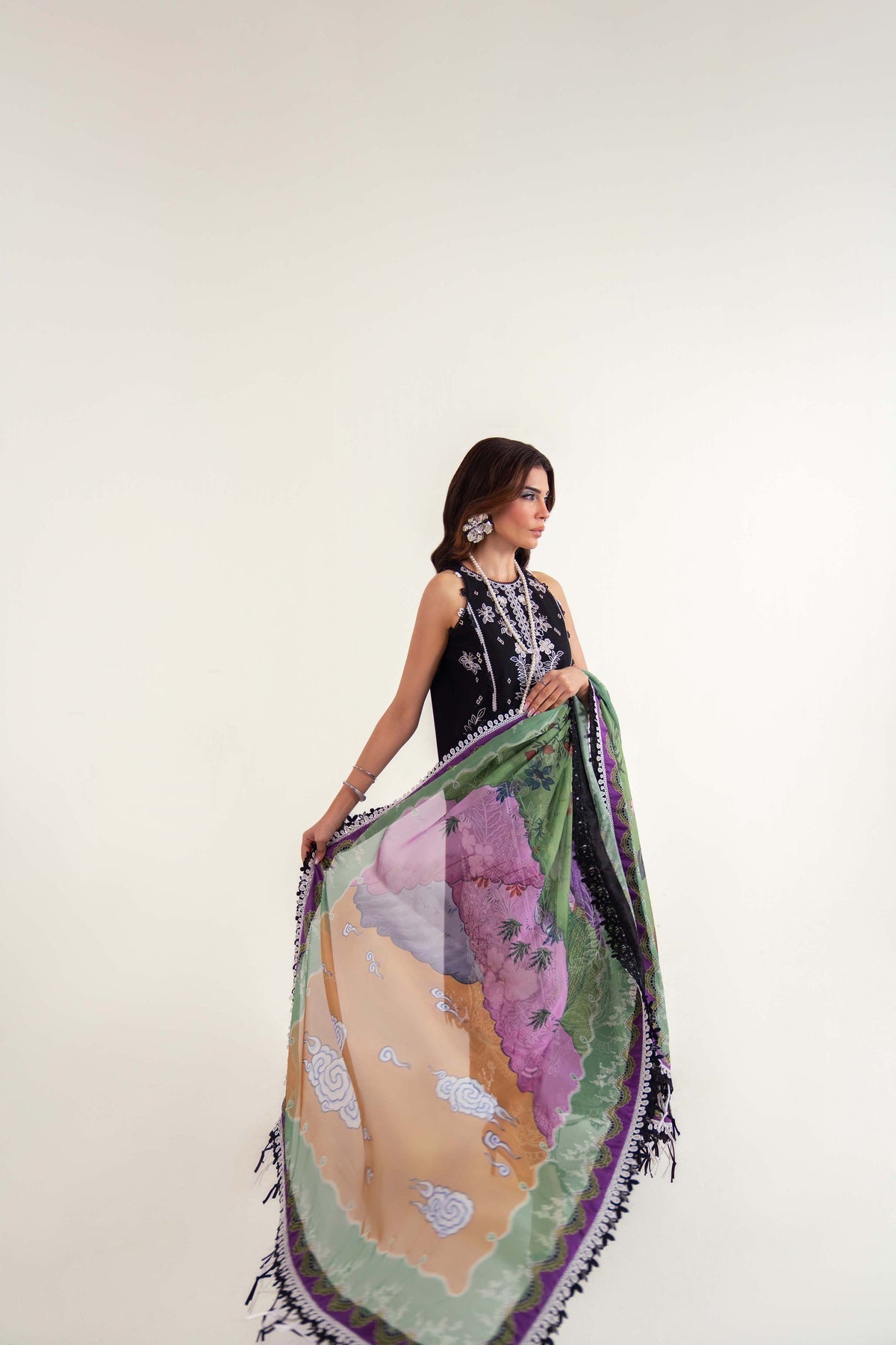 Sable Vogue | Luxury Lawn 25 | SL-10-25-V2 M Black Lawn