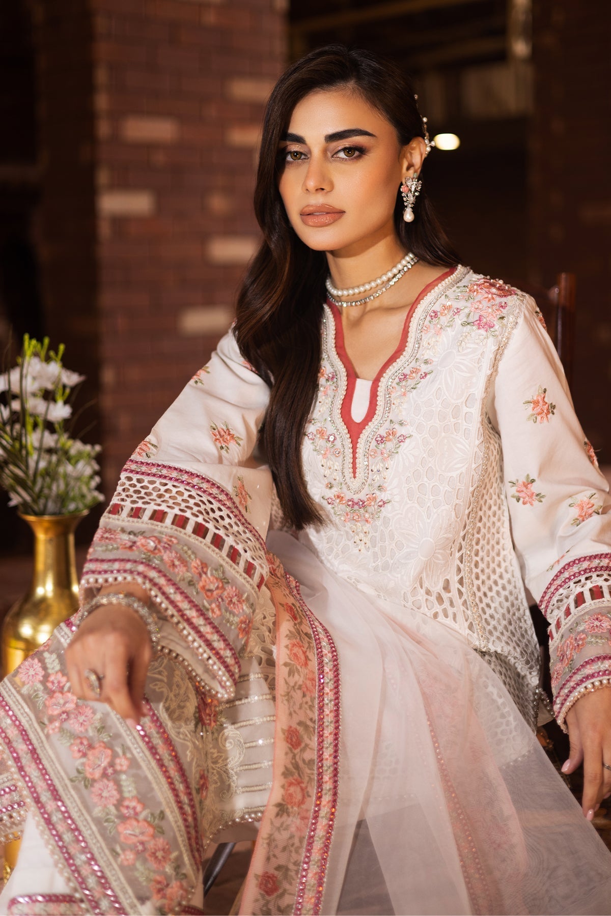Imrozia Premium | Naya Luxury Eid Edit | SP-51 MEHZA L Off White Lawn