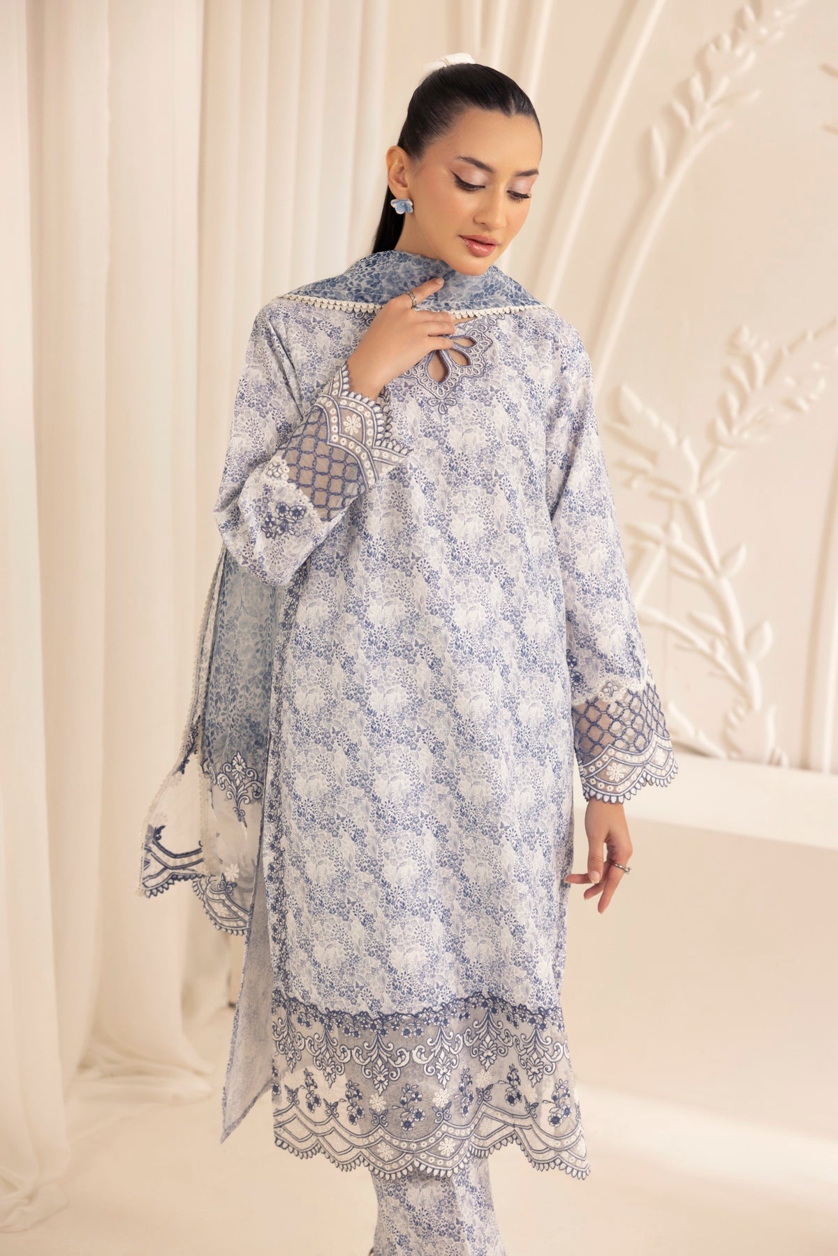 Mohagni | Tulip 25 | SPL-03 M White Silk lawn