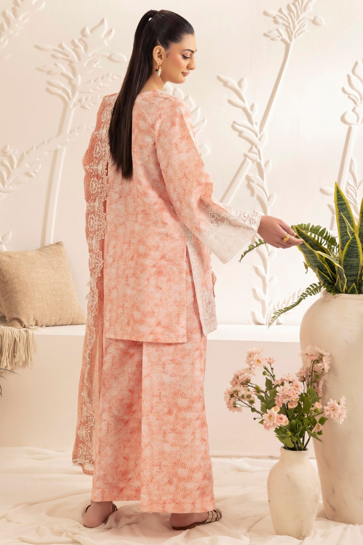 Mohagni | Tulip 25 | SPL-04 S Pale Peach Silk lawn