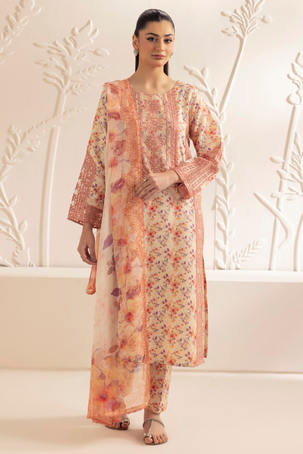Mohagni | Tulip 25 | SPL-09 XS Pale Peach Silk lawn