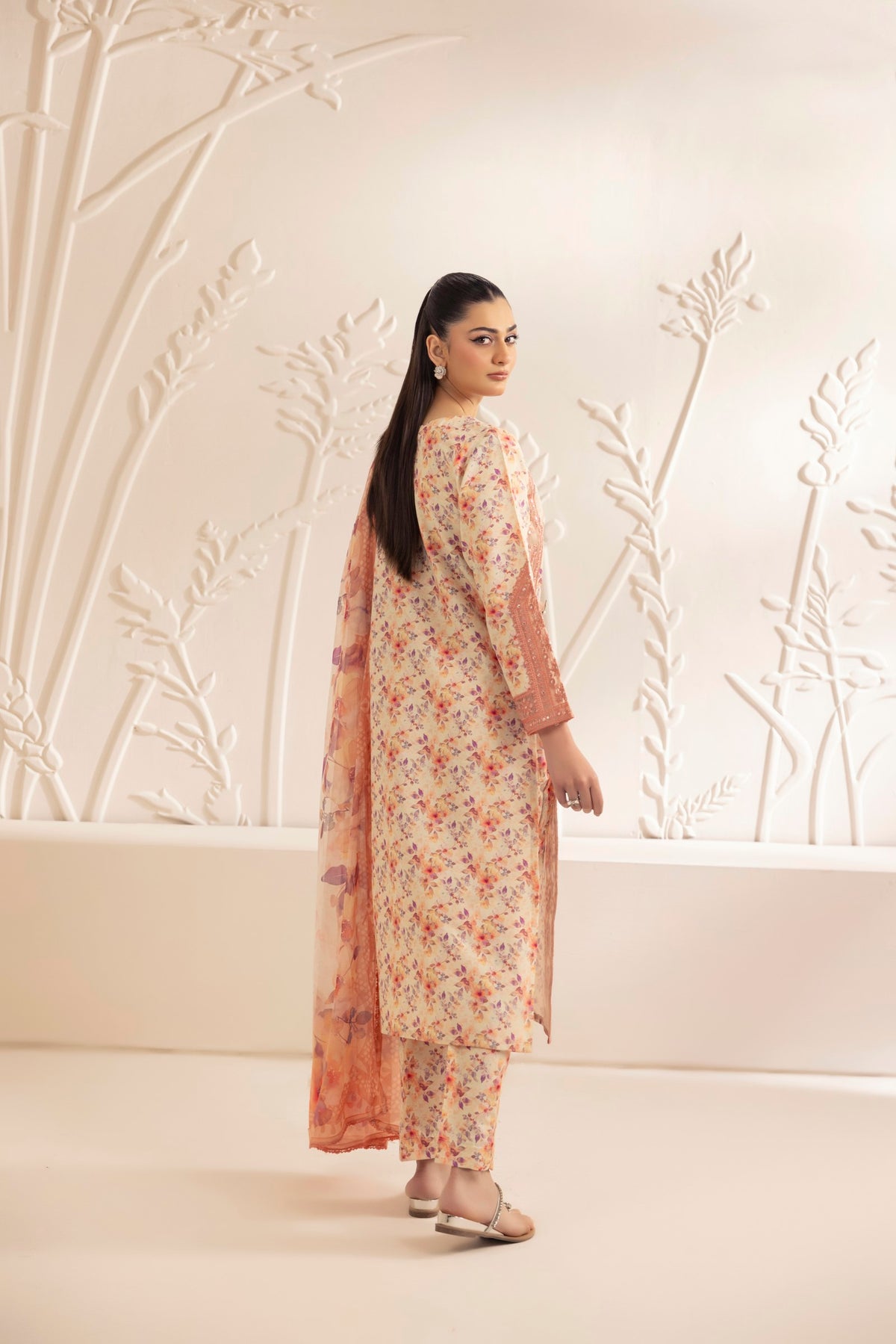 Mohagni | Tulip 25 | SPL-09 S Pale Peach Silk lawn