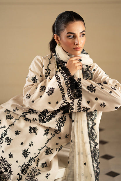 Saad Shaikh | Lumiere Winter |  D-05 Stellaire - Pakistani Designer Dress - by Saad Shaikh | Type: Ladies Clothes - 100% Original at Saira Sultan