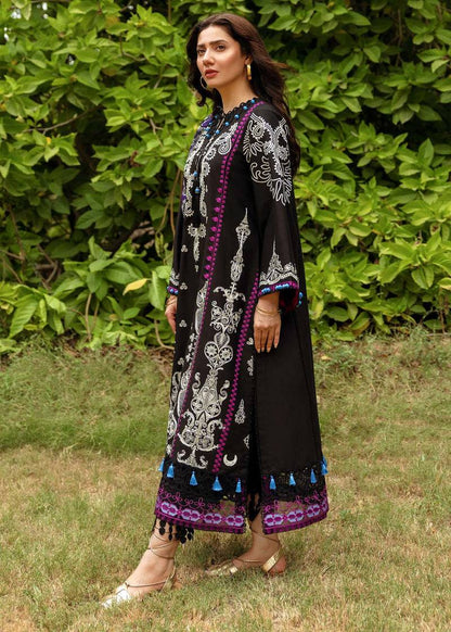 Sadaf Fawad Khan | Lawn 24 | Helen (A) - Pakistani Designer Dress - by Sadaf Fawad Khan | Type: Luxury - 100% Original at Saira Sultan