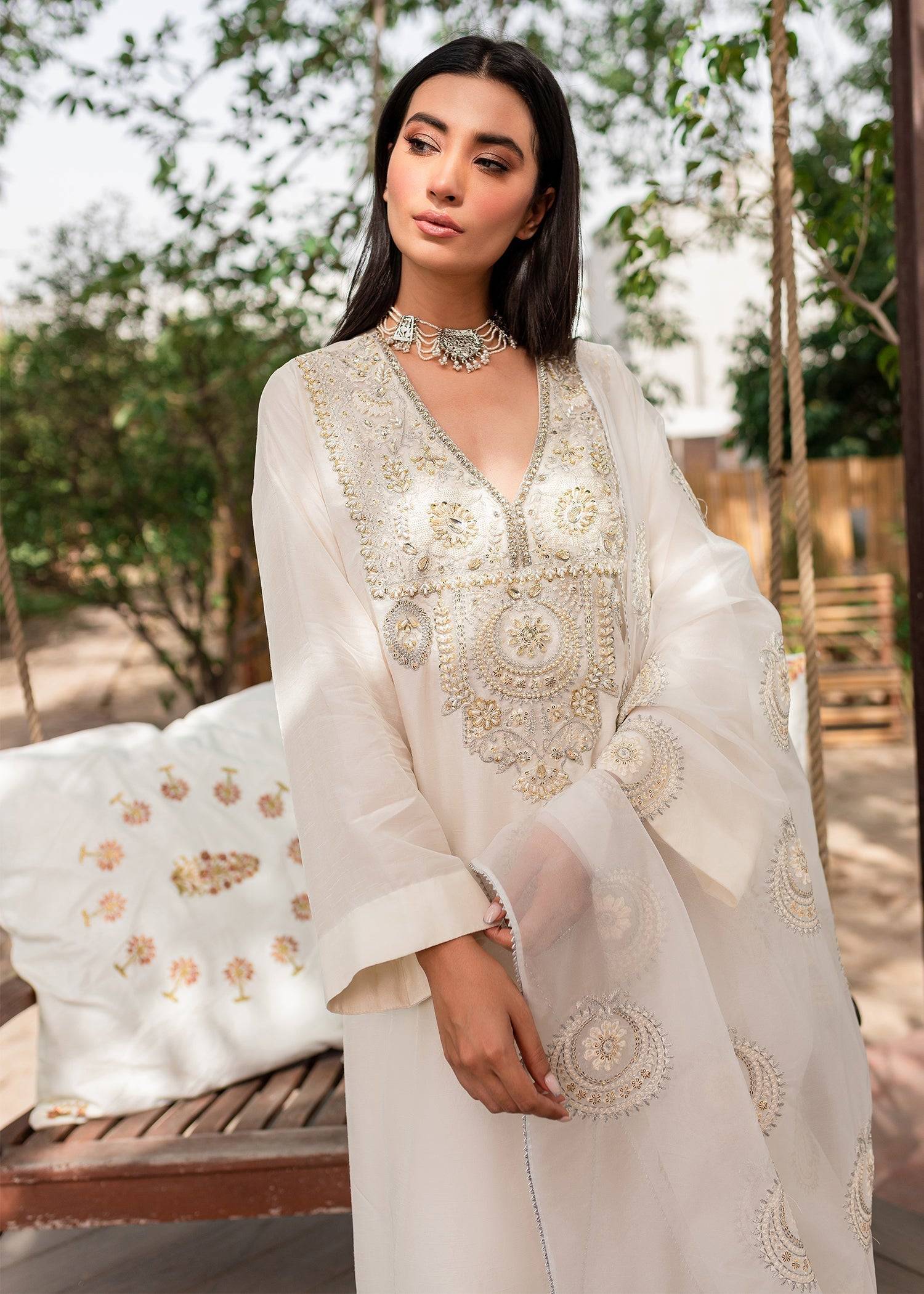 Sadaf Fawad Khan | Zinnia Festive Formals | Nysa - Pakistani Designer Dress - by Sadaf Fawad Khan | Type: Formal - 100% Original at Saira Sultan