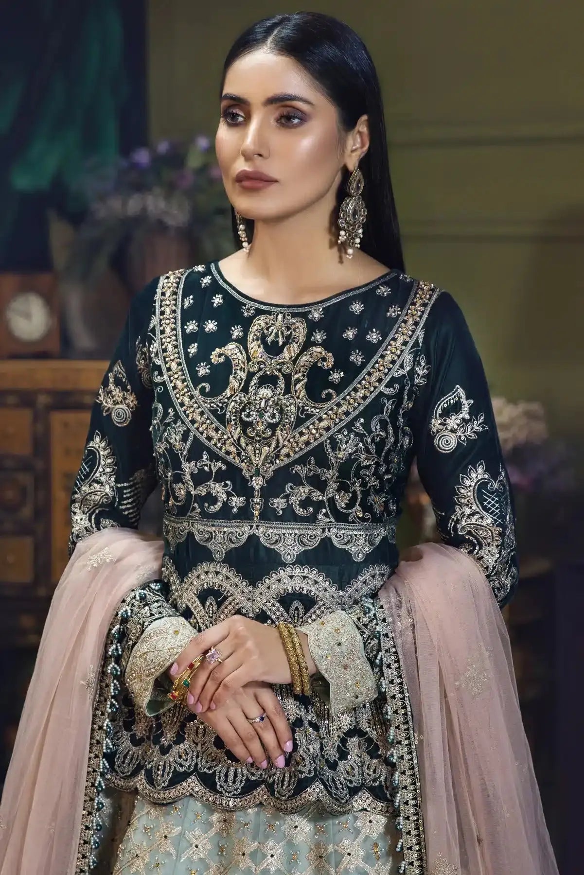 House of Nawab | Luxury Formal 2023 | Manara - Pakistani Designer Dress - by House of Nawab | Type: Formal - 100% Original at Saira Sultan