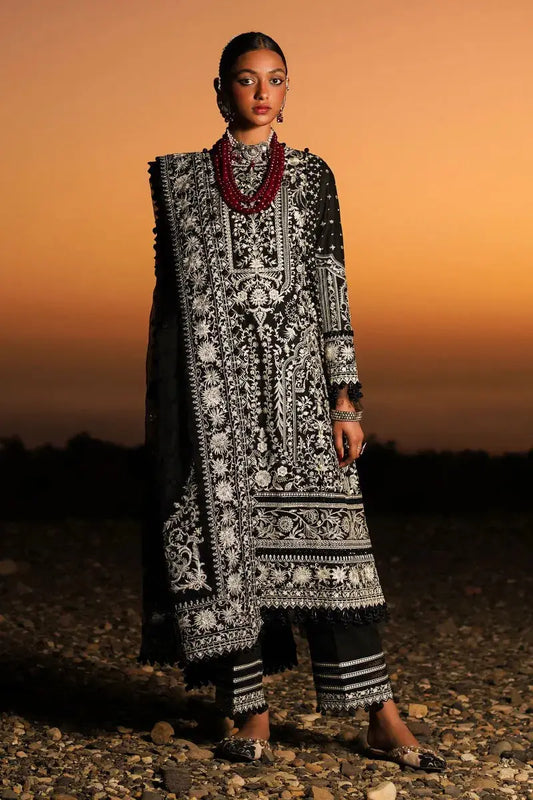 Sana Safinaz | Luxury Lawn 2023 | L231-008A-CZ - Pakistani Designer Dress - by Sana Safinaz | Type: Luxury - 100% Original at Saira Sultan