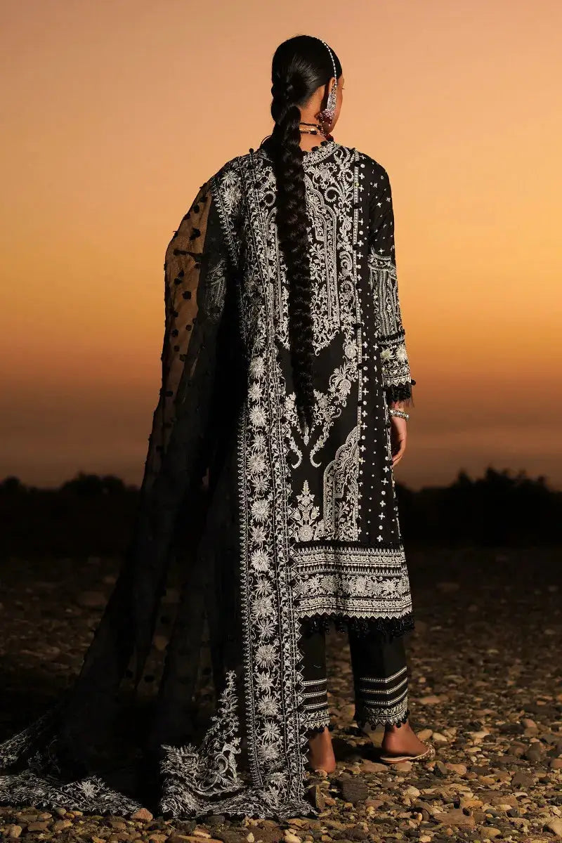 Sana Safinaz | Luxury Lawn 2023 | L231-008A-CZ - Pakistani Designer Dress - by Sana Safinaz | Type: Luxury - 100% Original at Saira Sultan