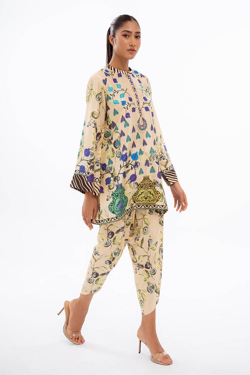Sania Maskatiya | Eid Collection | Yashal (C) - Pakistani Designer Dress - by Sania Maskatiya | Type: Formal - 100% Original at Saira Sultan