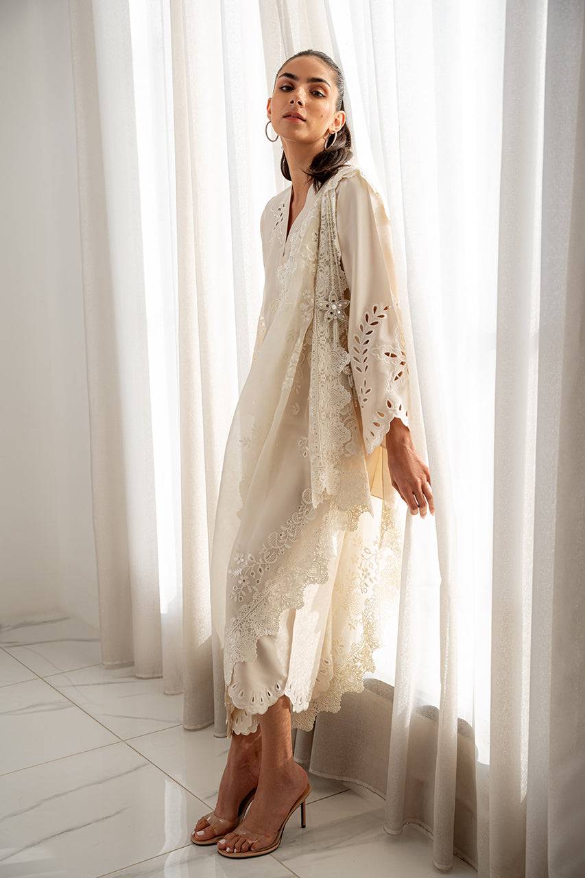 Sania Maskatiya | Eid Collection | Akira - Pakistani Designer Dress - by Sania Maskatiya | Type: Formal - 100% Original at Saira Sultan