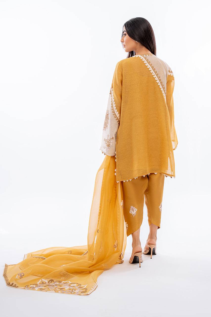 Sania Maskatiya | Eid Collection | Lulu (A) - Pakistani Designer Dress - by Sania Maskatiya | Type: Formal - 100% Original at Saira Sultan