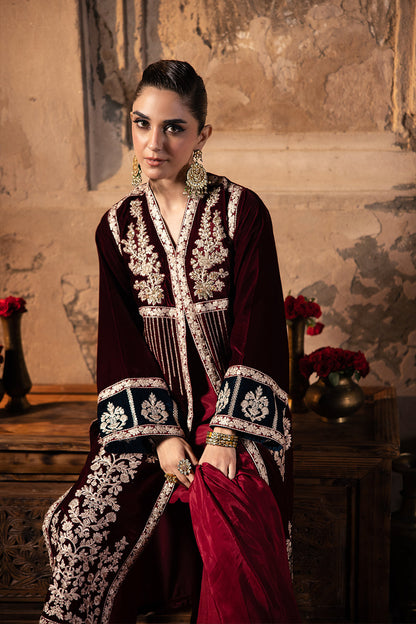 Azure | Vogue Formals | Scarlet Majesty XL Maroon Velvet