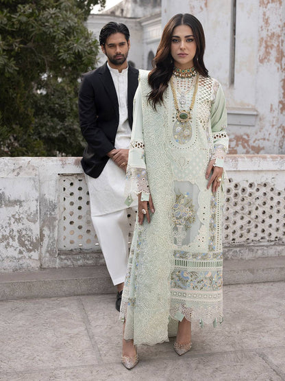 Mahnur | Mahrukh Luxury Lawn 24 | SELINA - Pakistani Designer Dress - by Mahnur | Type: Luxury - 100% Original at Saira Sultan