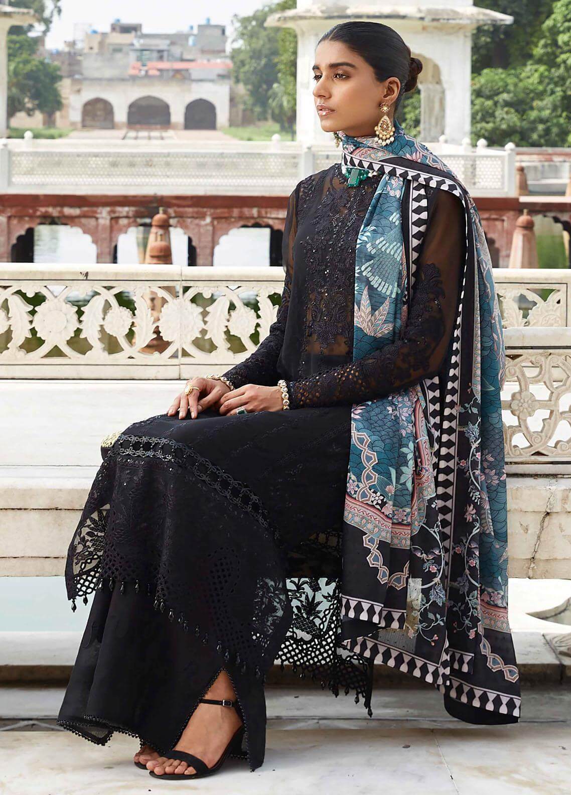 Seran | Taaruf Formals 2023 | Farah - Pakistani Designer Dress - by Seran | Type: Formal - 100% Original at Saira Sultan