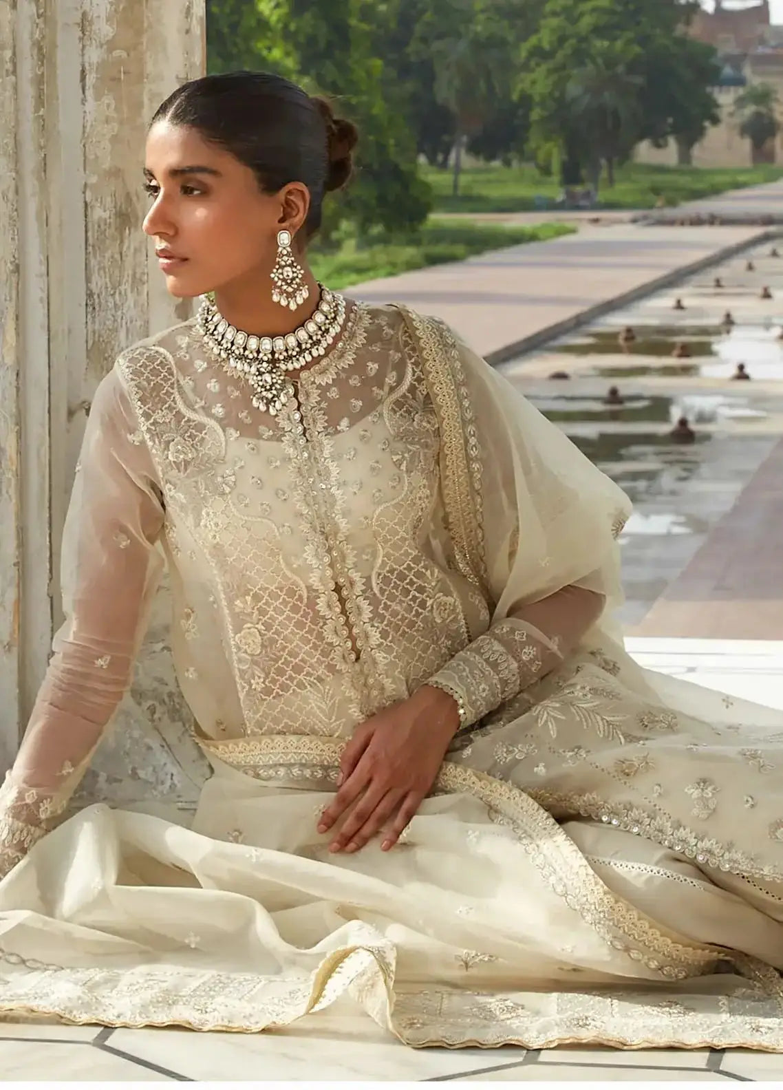 Seran | Taaruf Formals 2023 | Zora - Pakistani Designer Dress - by Seran | Type: Formal - 100% Original at Saira Sultan