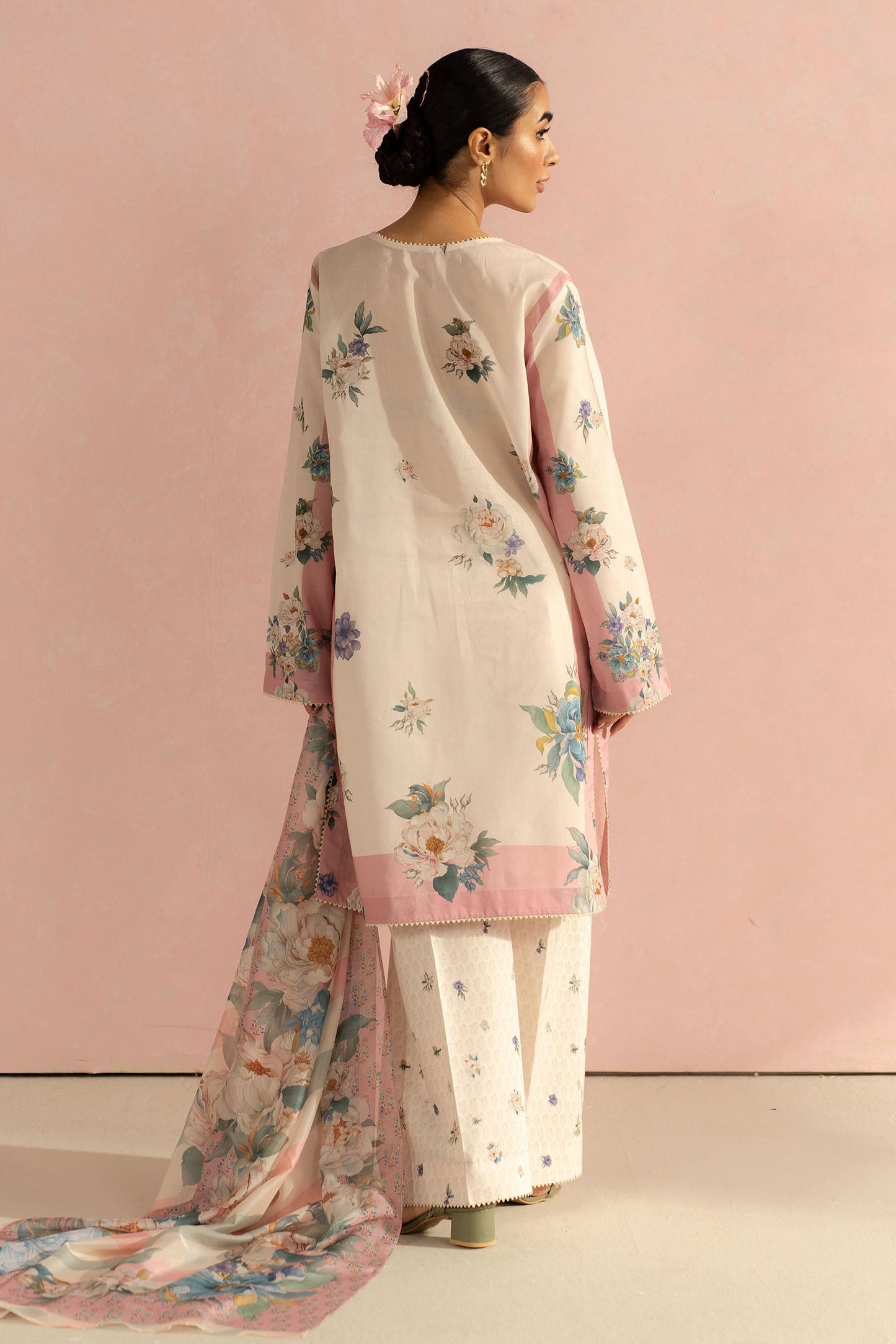 Zara Shahjahan | Coco Prints 25 | Sofia-2B S Off White Lawn