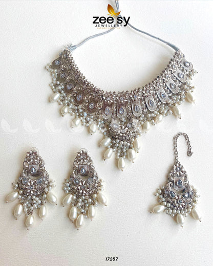 Solitaire Necklace Silver