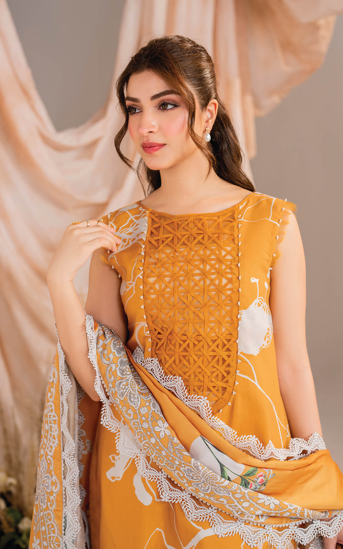 Asifa and Nabeel | Winter Meraki 24 | Solstice-MW-08 - Pakistani Designer Dress - by Asifa and Nabeel | Type: Ladies Clothes - 100% Original at Saira Sultan