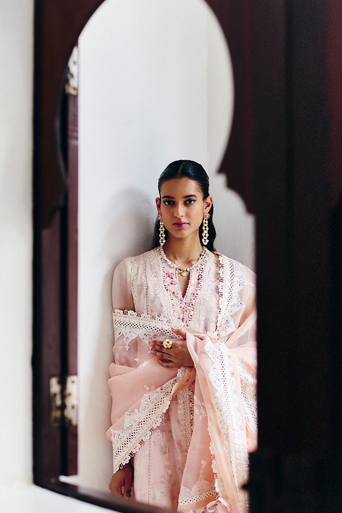 Suffuse | Casual Pret Fall 24 | SUHER M Pale Peach Lawn
