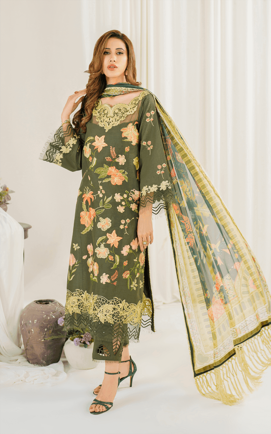 Asifa and Nabeel | Pretty in Pink Limited Edition | Sweet Pea (PP-6) - Pakistani Designer Dress - by Asifa and Nabeel | Type: Luxury - 100% Original at Saira Sultan