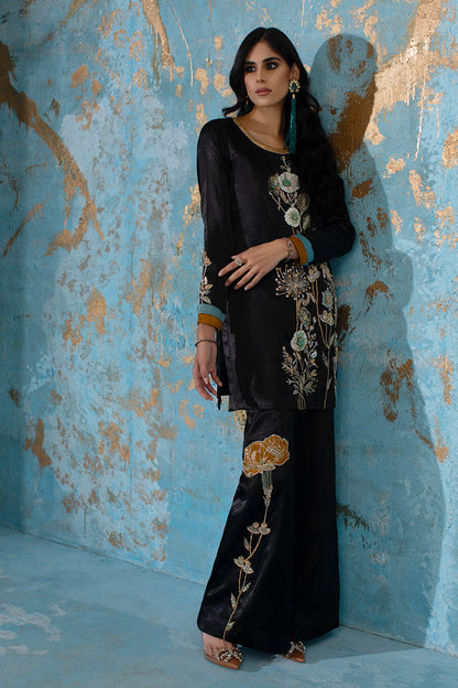 Wardha Saleem | Luxury Pret Fusion Wear | GISELE - FORMAL ( 2 PC) XS Black Rod Silk