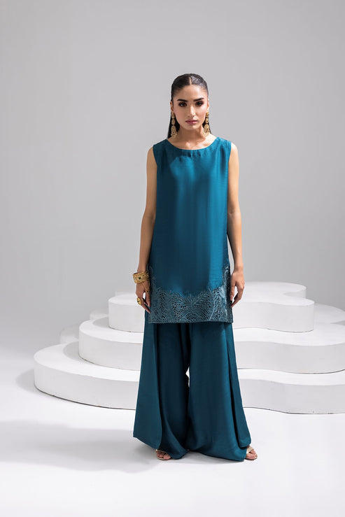 Amani | Aira Festive Wear | ZAHARA - Pakistani Designer Dress - by Amani - Type : Ladies Clothes - 100% Original at Saira Sultan