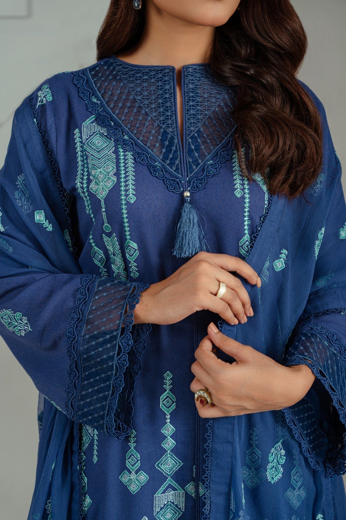 Taana Baana | Manzil Winter | S3391A L Navy Karandi
