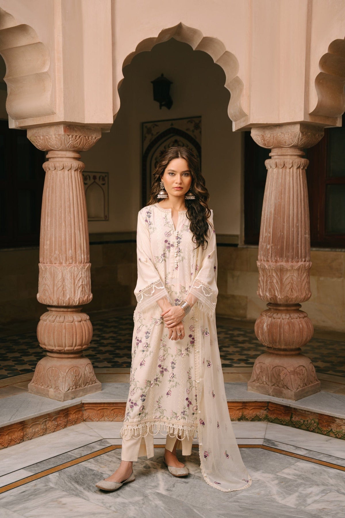 Taana Baana | Manzil Winter | M3404A M Ivory Karandi