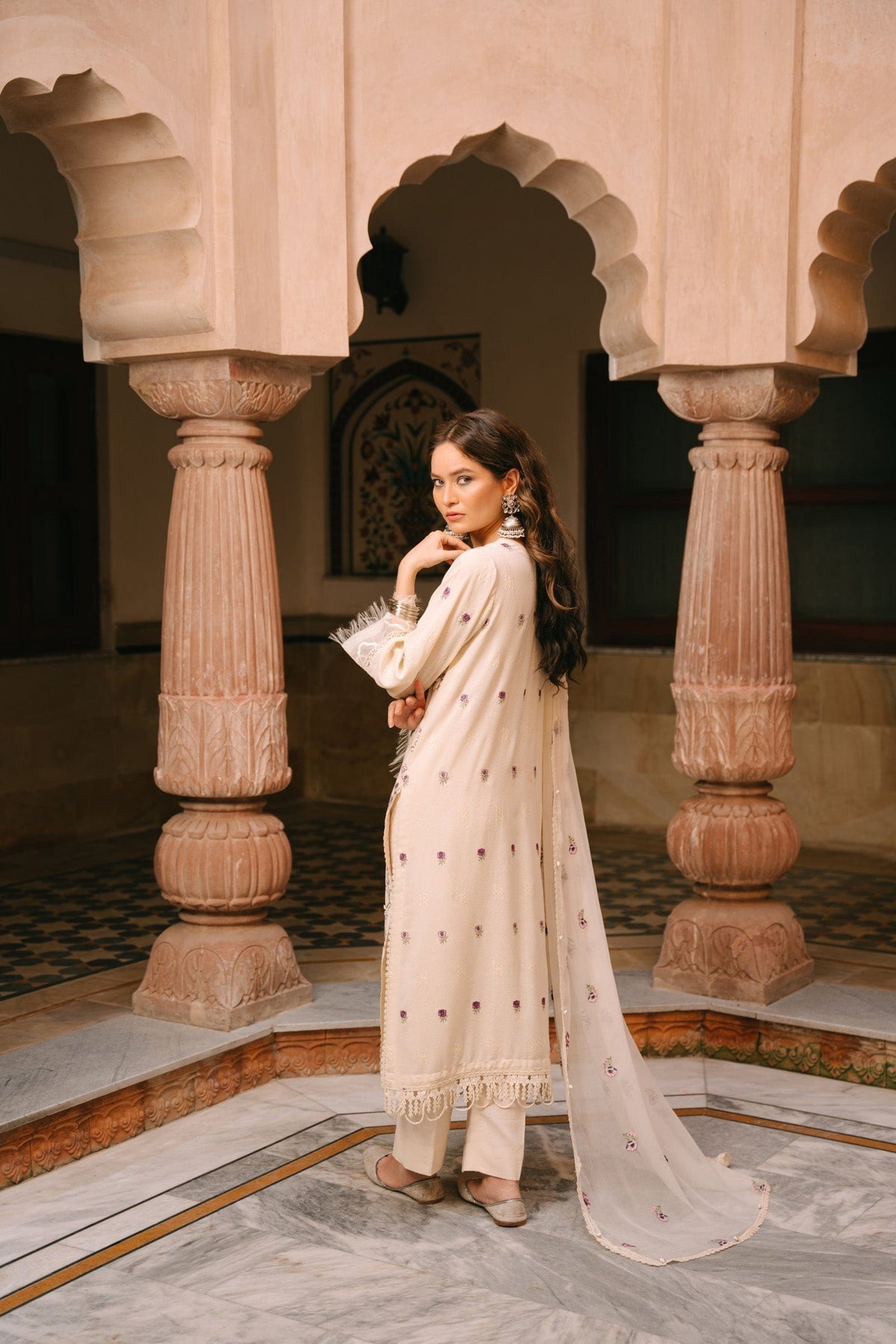 Taana Baana | Manzil Winter | M3404A S Ivory Karandi
