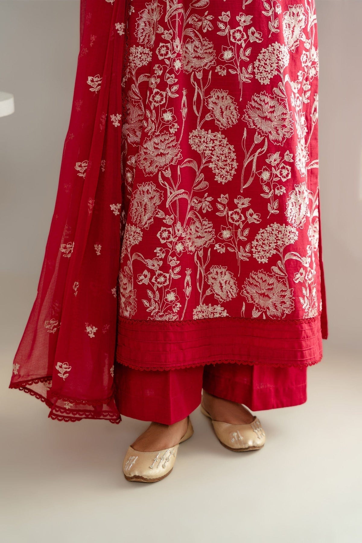 Taana Baana | Manzil Winter | C3412A L Red Slub Khaddar