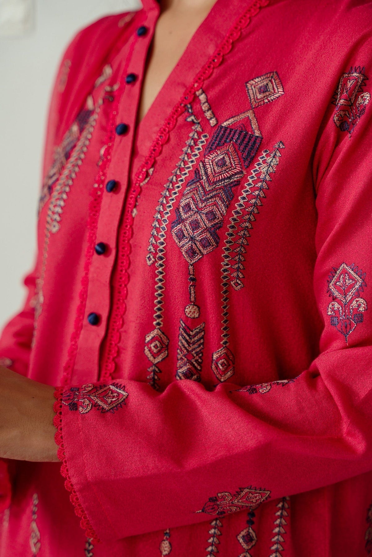 Taana Baana | Manzil Winter | S3391B L Coral Pink Karandi