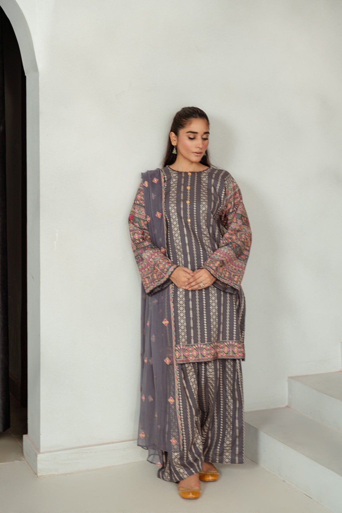 Taana Baana | Manzil Winter | B3401B XS Gray Slub Khaddar