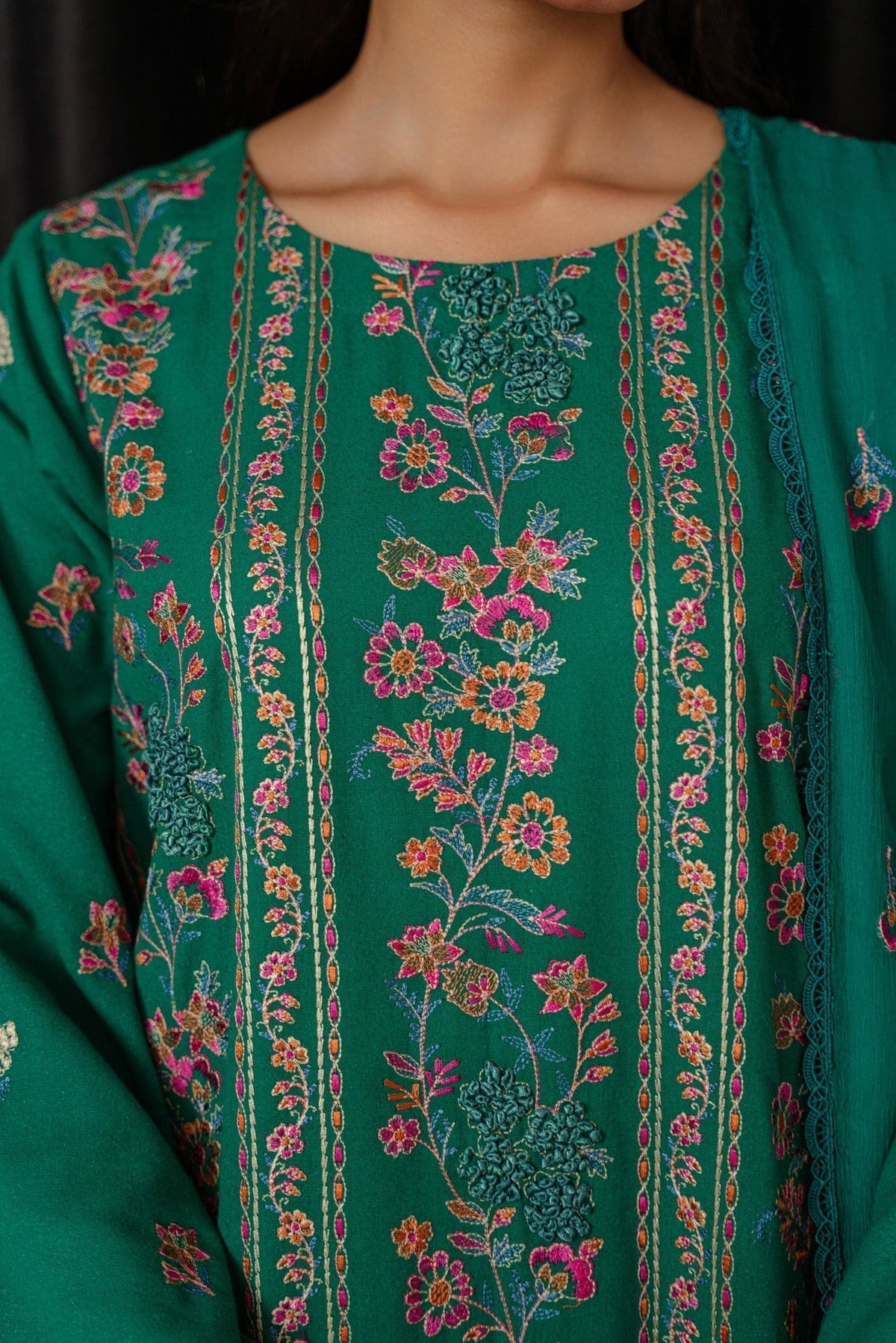 Taana Baana | Manzil Winter |M3402A M Emerald Green Karandi