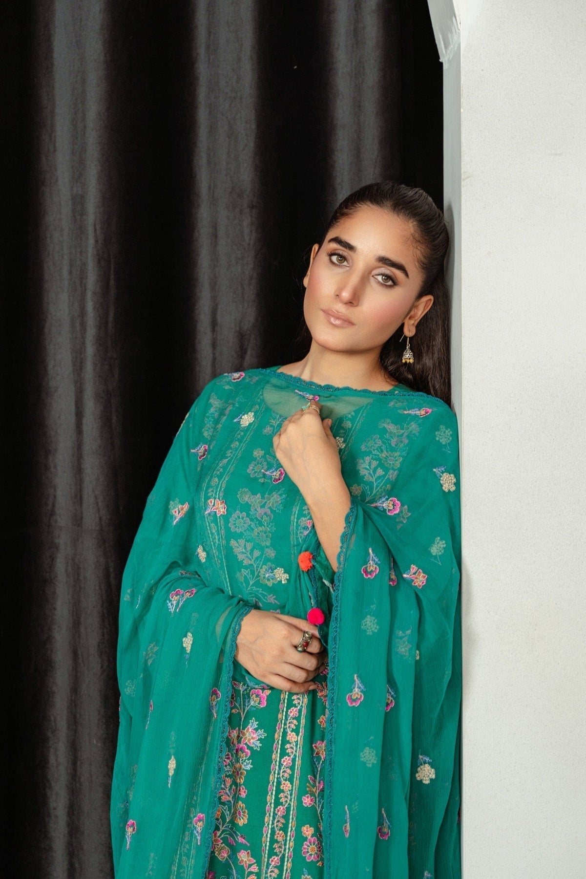 Taana Baana | Manzil Winter |M3402A L Emerald Green Karandi