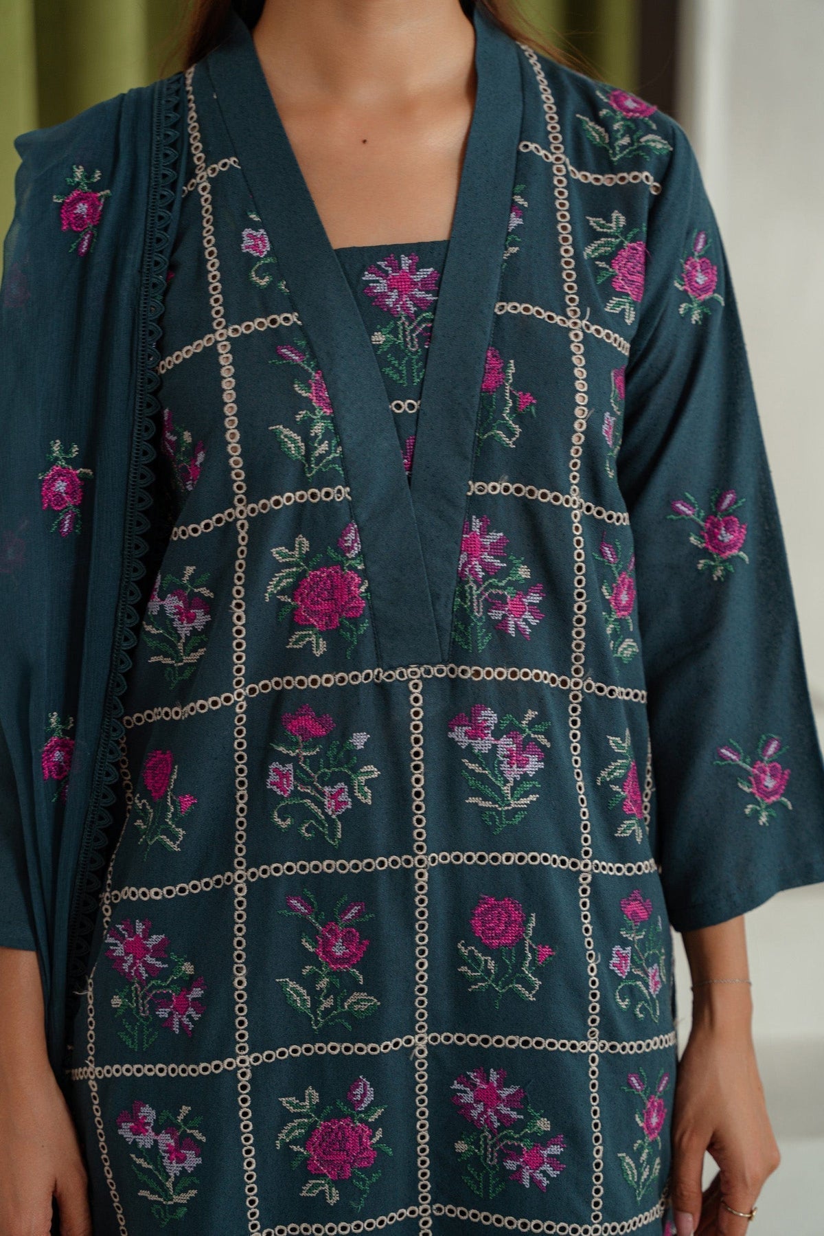Taana Baana | Manzil Winter | B3396 M Zinc Karandi