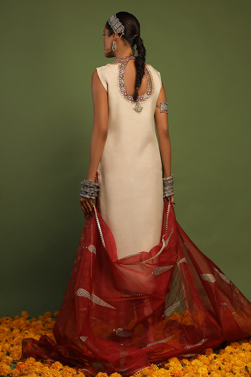 Wardha Saleem | Luxury Pret Traditional Wear | NAQSH - SHIRT WITH IZAAR (2 PC) S Off White Organza