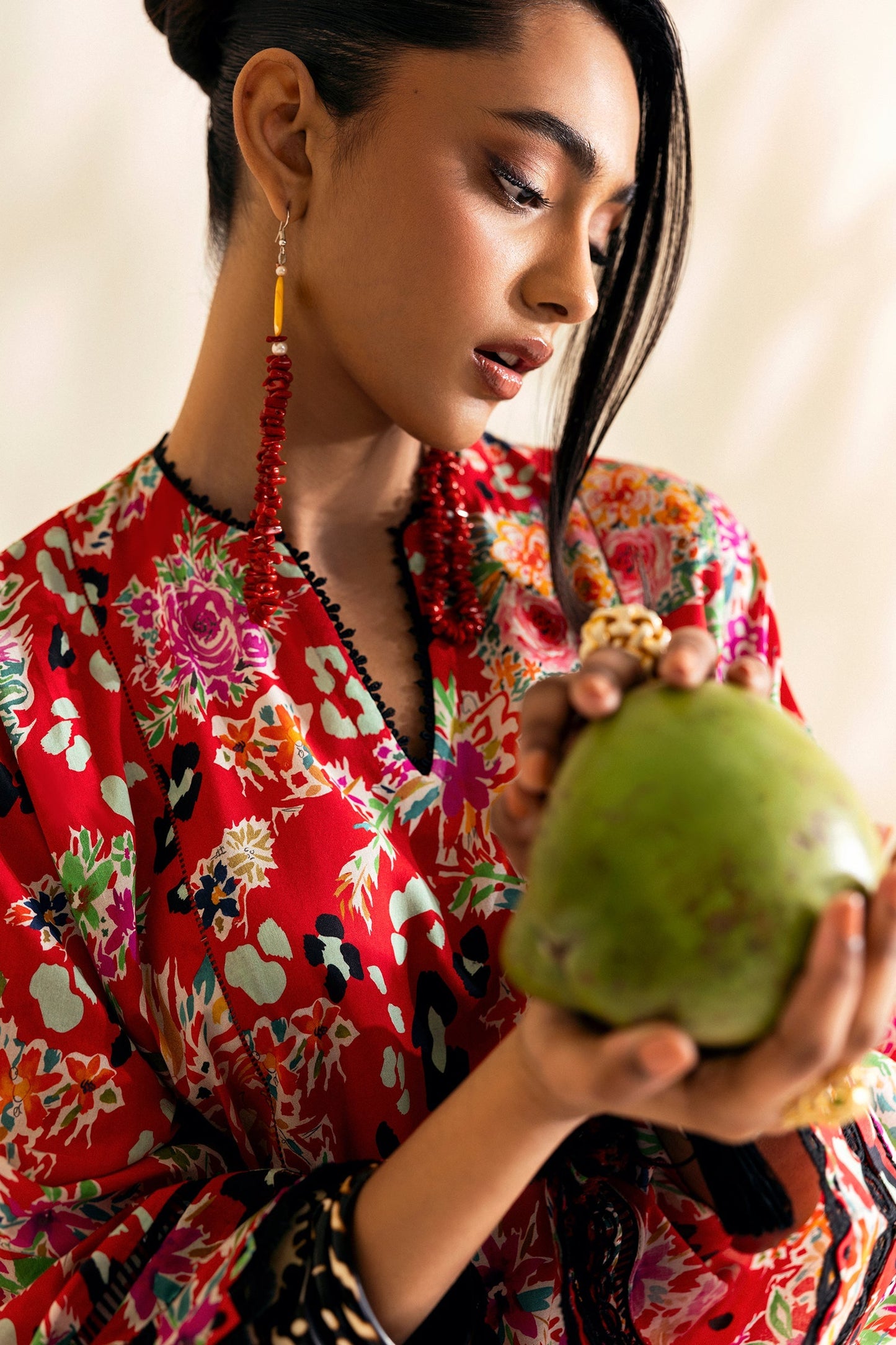 Zaha | Pop RTW | TIERRA L Red Lawn