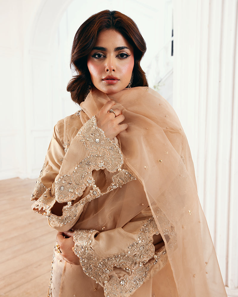 Ain | Zahra Formal Edit 25 | AN-106 L Gold Masoori