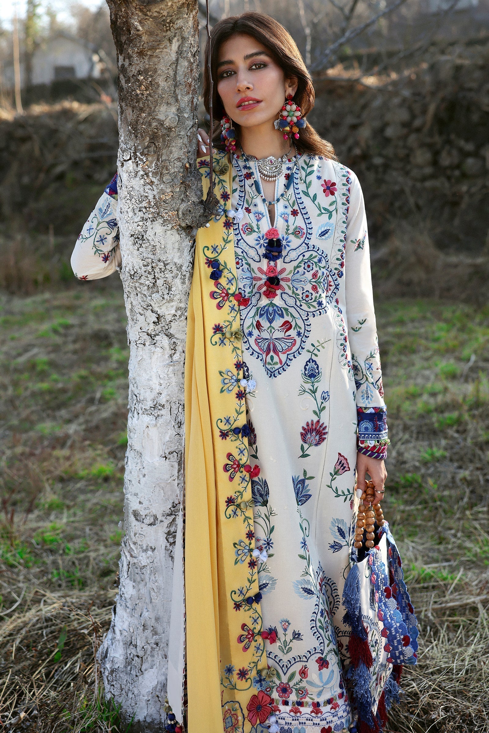 Zaha | Lawn 25 | KASHUR (ZL25-11 B) XL Off White Lawn