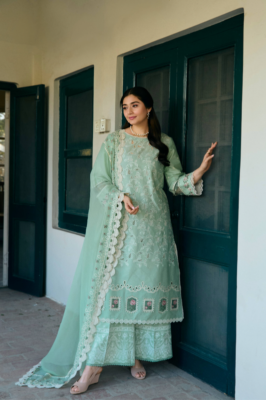 Manara | Vintage Flora 25 | MINA XS Mint Green Lawn