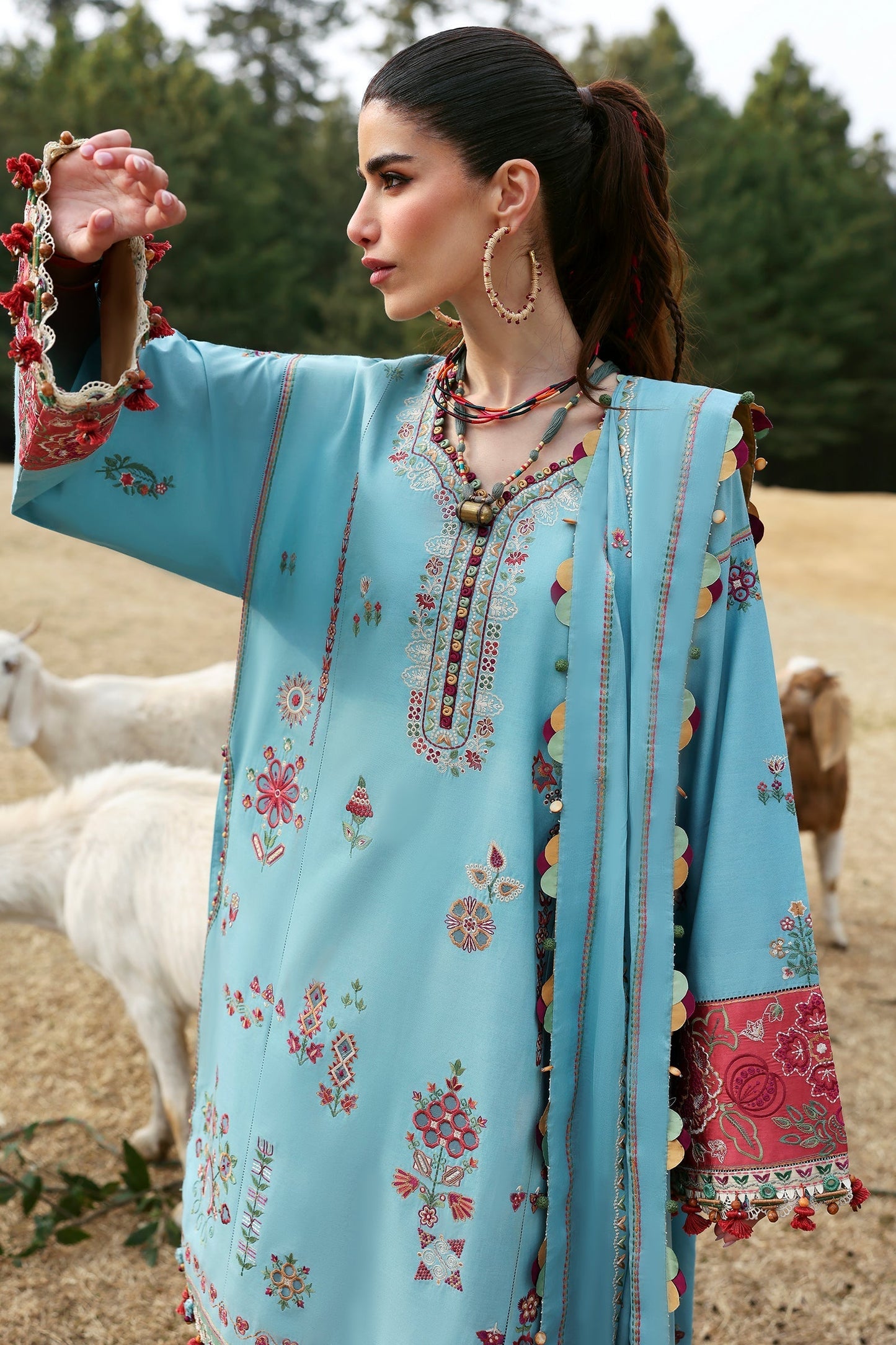 Zaha | Lawn 25 | RHEA (ZL25-14 A) L Ice Blue Lawn