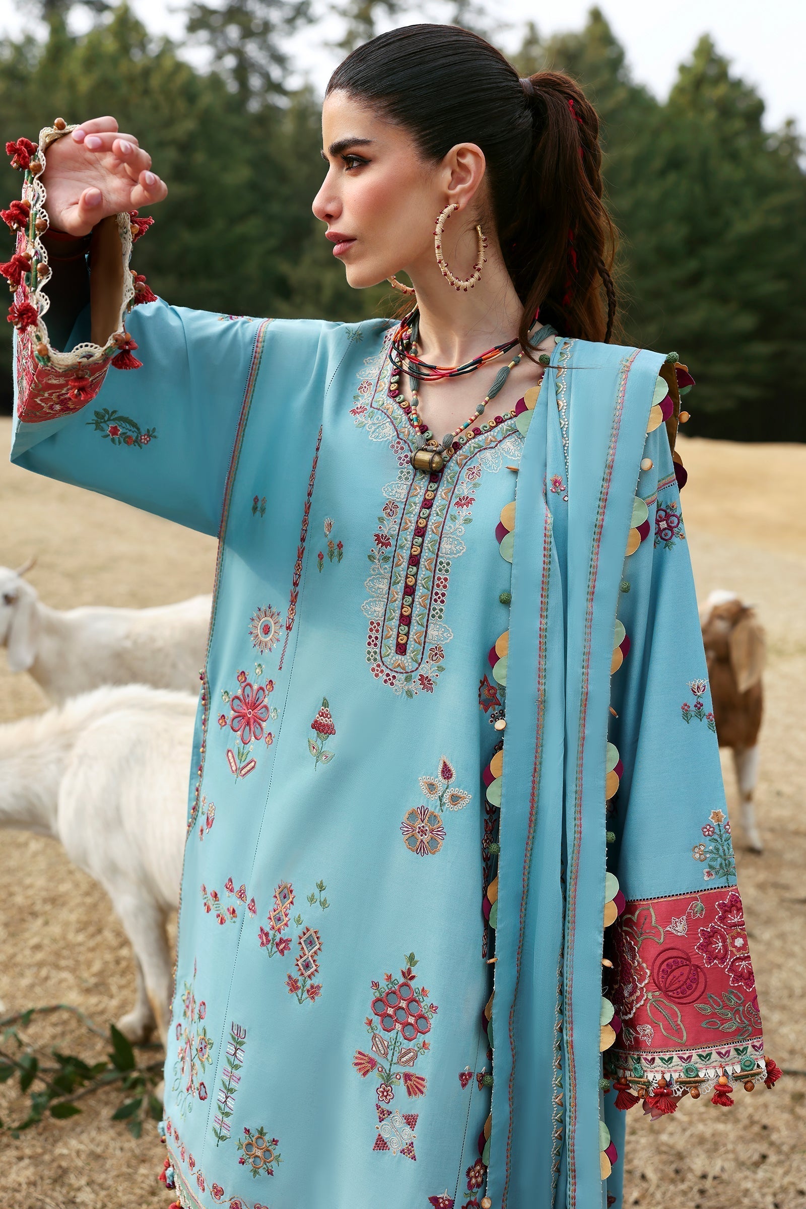 Zaha | Lawn 25 | RHEA (ZL25-14 A) L Ice Blue Lawn