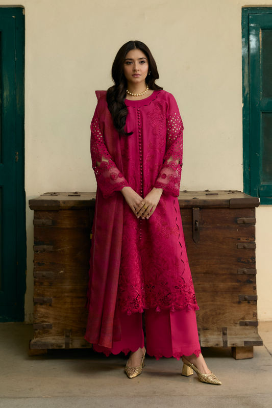 Manara | Vintage Flora 25 | NAZNEEN XS Candy Pink Lawn